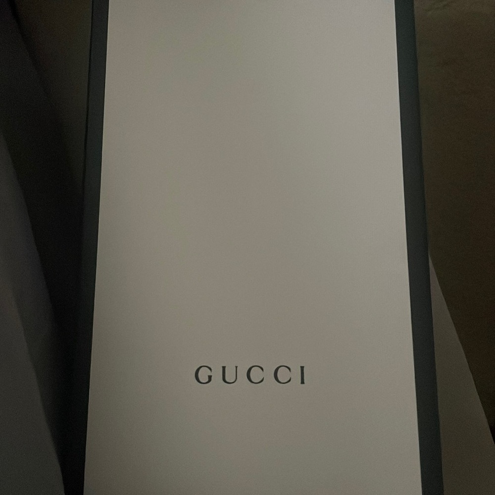 Gucci canvas low top